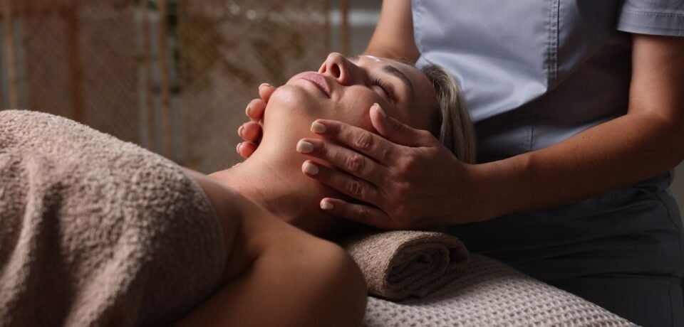 How Massage Therapy Improves Circulation How Massage Therapy Improves Circulation