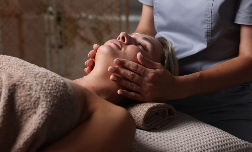 How Massage Therapy Improves Circulation